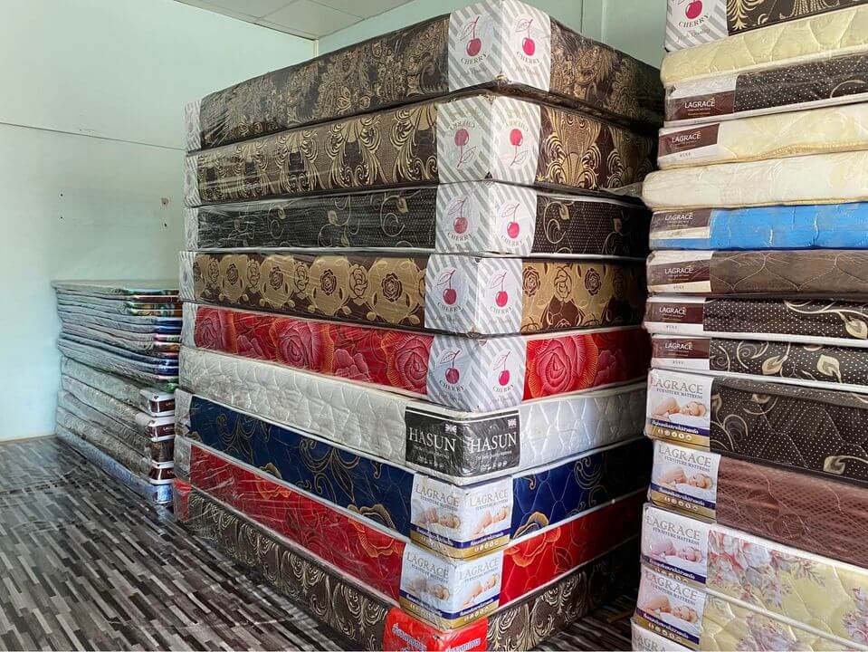 ตลาดไทยตอบคำถาม ที่นอนยี่ห้อไหนดี (3.5/5/6 ฟุต). อย่างไร
